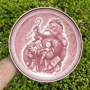 Josiah Wedgwood and sons Red Santa  Williams Sonoma Decorative Holiday Plate